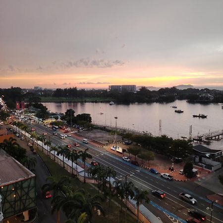 Town Condo - Marina Court Kota Kinabalu Buitenkant foto